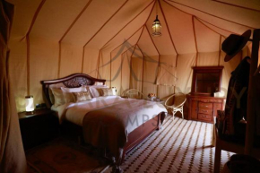 Sahara Luxury Camp